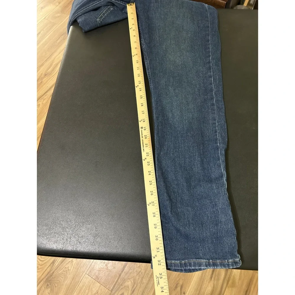 Eddie Bauer Straight Fit Jeans Mens 36x34 Blue Denim Classic Rugged Normcore